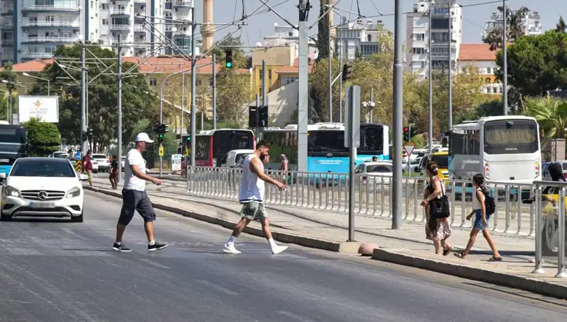 Trafikteki Ölümcül Bilinçsizlik: İkinci Sırada Tehlike Beliriyor