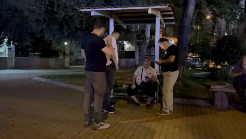 Görme Kaybı Olan Adamın Telefonu Sokakta Çalındı, Yaşananlar Şok Etti!