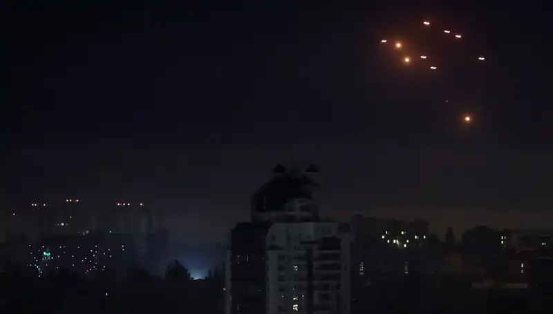 Rusya’nın Kiev Üzerindeki Hava Saldırıları ve Sumi'de Tahliye Emri