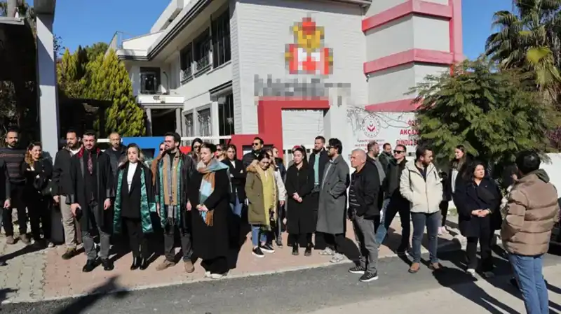 Karne Günü Velileri Şoke Etti: Öğretmenler Gözyaşları İçindeydi!