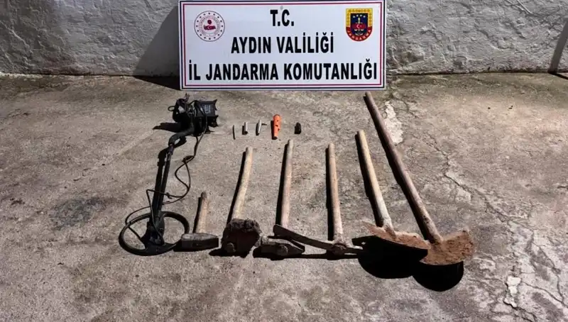 Aydın'da Kaçak Kazı Yapanlar Suçüstü Yakalandı!
