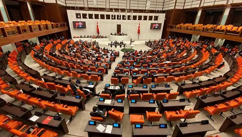 Emekli İkramiyesi 4 Bin TL’ye Çıkacak: TBMM'de İlk Adımlar Atıldı