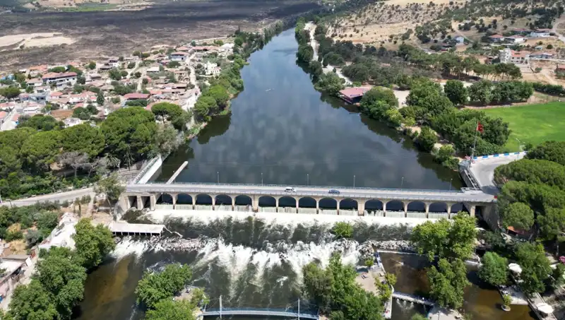 Manisa'nın Gözde Doğal Cenneti: Adala Kanyonu Ziyaretçi Akınına Uğradı