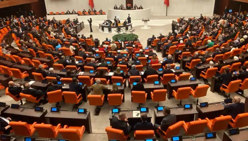 TBMM Komisyonları Görevine Devam Ediyor: Önemli Kararlar Yolda!