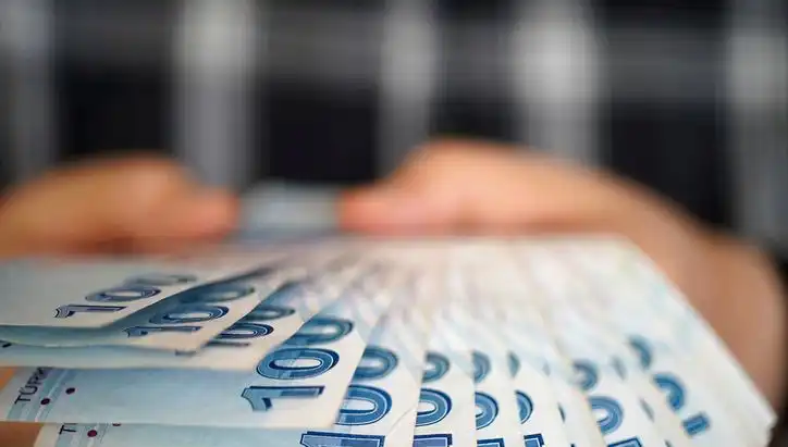 2025'te Emeklilere Özel Promosyon Fırsatları: Hangi Bankalar Daha Fazla Kazandırıyor?