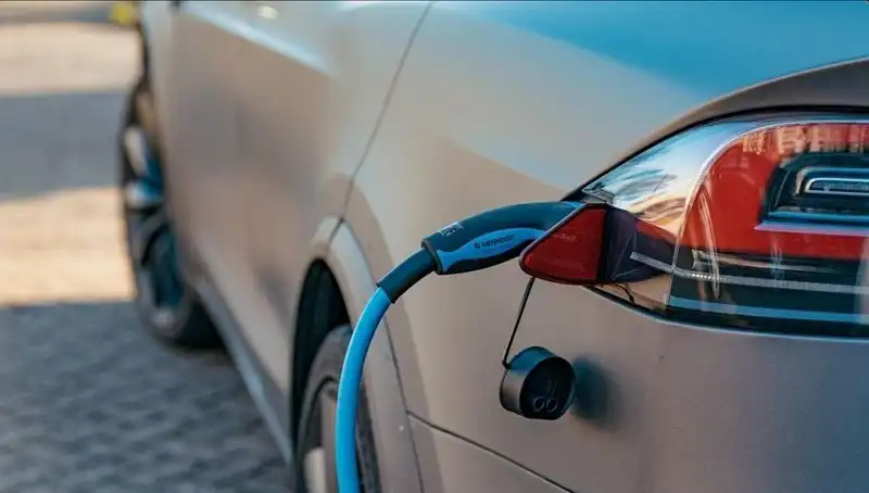 Elektrikli Araç Satışları Düşüyor: Sebepleri ve Geleceği Neler Getiriyor?