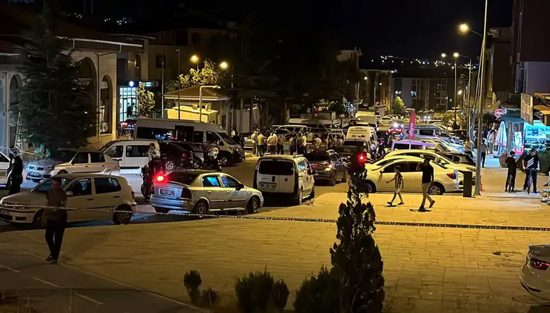 İki Aile Arasında Korkunç Kavga: 1 Yaralı Ağır, 3 Kişi Hastanede!