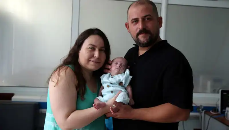 800 Gram Doğan Bebeğin İnanılmaz Yaşam Mücadelesi: Yoğun Bakım Hikayesi