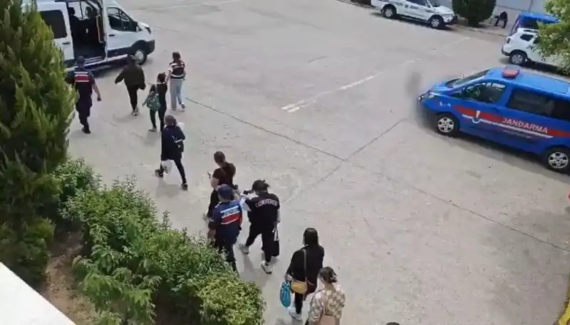 Tayland'da Kadınlara Çalışma Hayaliyle Fuhuş Korkusu