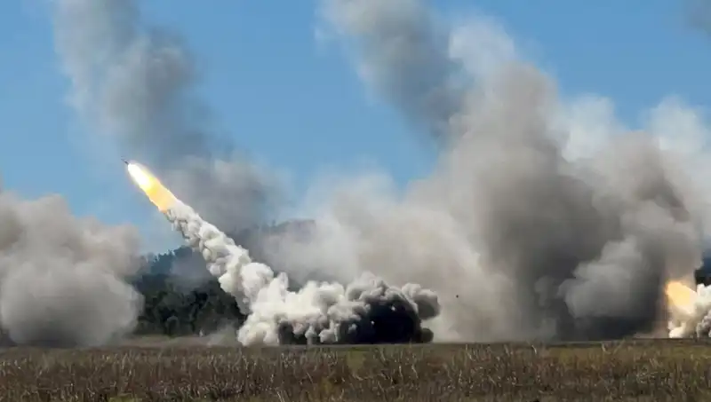 Avustralya'nın En Büyük Askeri Tatbikatında HIMARS Atışı Yapıldı: Tarihi Bir İlk