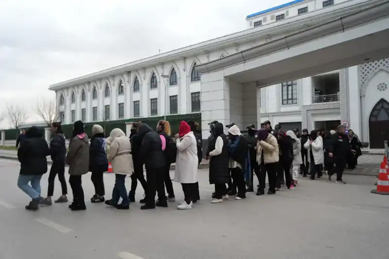 Yapay Zeka ile Dolandırıcılık: Kadın Görselleriyle 483 Milyon Lira Vurgun