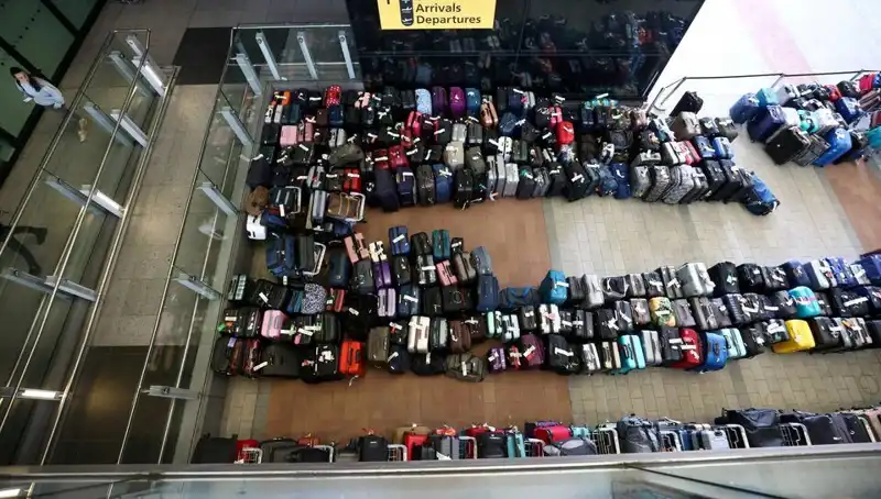 Havalimanında Ebeveynleri Korkutan Olay: 2 Yaşındaki Çocuk Bagaj Bandında Kayboldu