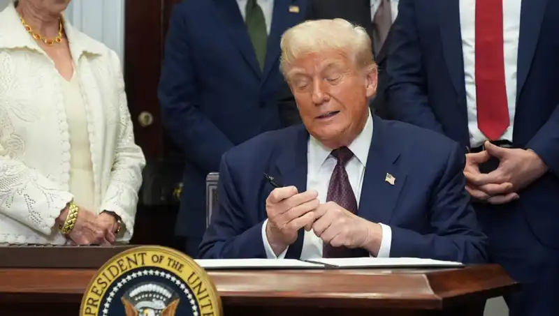 Trump, Beyaz Saray’da Milyon Dolarlık Lüks Yeniliklere İmza Atıyor!