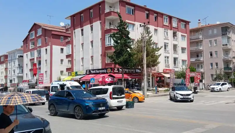 Taksi ile Otomobil Çarpıştı: Kazanın Şok Edici Ayrıntıları Ortaya Çıktı
