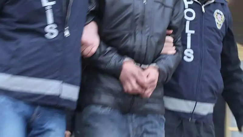 Kütahya’da Geniş Kapsamlı Uyuşturucu Operasyonu: 5 Kişi Tutuklandı