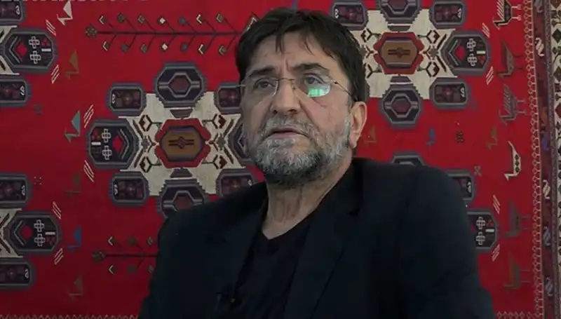 Gazeteci Nihat Genç Hayatını Kaybetti: Medya Dünyasında Büyük Bir Kayip